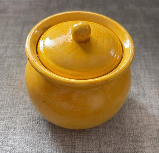 Honey scented candle